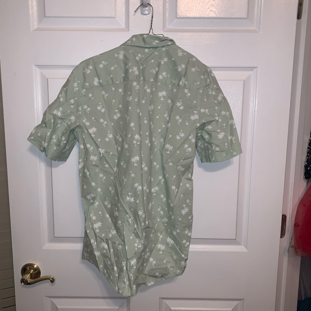 Palm Tree Button Up